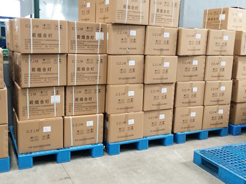 塑料托盤應用於（yú）燈（dēng）具行業